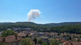 Няма пострадали, екипи работят за овладяването на пожара