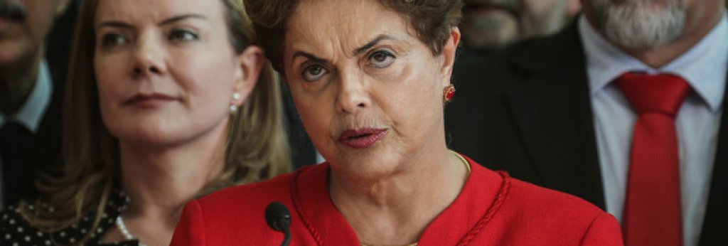 Първата жена-президент в Бразилия,  Нейният предшественик, Луиз Лула да Силва я посочва за негов наследник на президентския пост. Като млада, тя е участвала и в партизанската война на революционните групи в Бразилия, била е заловена и измъчвана от военния режим.
Като президент тя увеличава намесата на държавата в икономиката и изоставя желязната финансова дисциплина. Резултатът е финансова рецесия.
Въпреки че бе избрана за втори мандат, тя бе обвинена, че е фалшифицирала данните от бюджета. В края на август беше отстранена от длъжност от Сената.