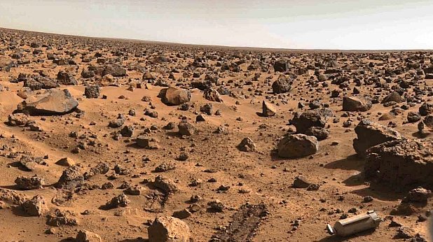 Роботът Curiosity започна търсенето на живот на Марс