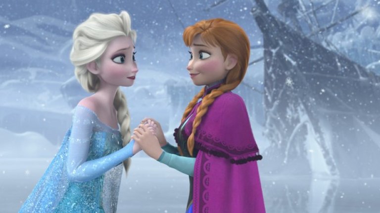 Замръзналото кралство (Frozen)
От детските си години принцеса Елза (Идина Мензел) има буквално вледеняващи сили - с един замах тя може да превърне всичко в сняг и лед. Но когато умението й едва не убива сестра й Анна (Кристен Бел), Елза е заключена в една от стаите на замъка си, докато не навърши пълнолетие. 
В същия ден (очаквано) всичко се случва не както трябва - двете сестри трябва да спасят кралството от вечна зима с помощта на снежен човек, който мечтае за пролет. 
Великолепните анимация и музика в тази продукция на Дисни предизвикаха чутовна мания в САЩ за изкупуване на всякакви артикули, свързани с филма. Той доби моментална популярност дори сред възрастните, много от които пеят баладата от филма "Let it go" по-често, отколкото биха признали.