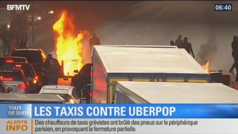 Напрежението между традиционните таксита и Uber премина към физическа агресия, като през последните дни няколко клиенти и шофьори на Uber бяха нападнати в Лион, Ница и Страсбург.
