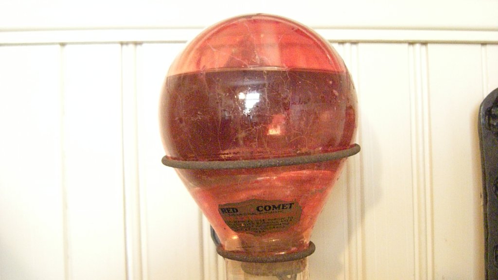 Snohomish_-_Blackman_House_Museum_-_Comet_fire_extinguisher_02