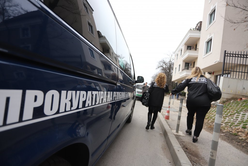 Акция в София срещу компания за криптовалути заради схема за финансови престъпления