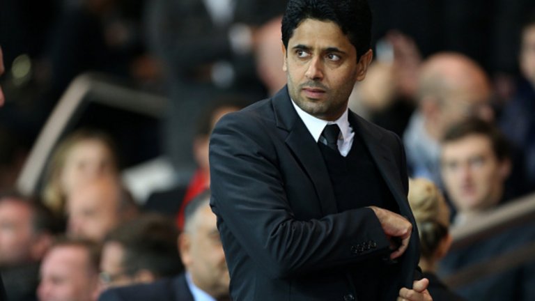 №7 Насер Ал Хелайфи, Катар (ПСЖ, 2011-12): 107,1 млн.
Топ 3 трансфери: Хавиер Пасторе (42 млн.), Тиаго Мота (11,5 млн.), Кевин Гамейро (11 млн.)
С оглед на последвалите харчове за имена като Лавеци, Кавани, Ибрахимович, Лукас Моура, Ди Мария и т.н., дясната ръка на принц Тамин бин Хамед Ал Тани изглежда е бил малко стиснат през първия си сезон начело ан парижани. И все пак тогава за Лига 1 сумата бе космическа.