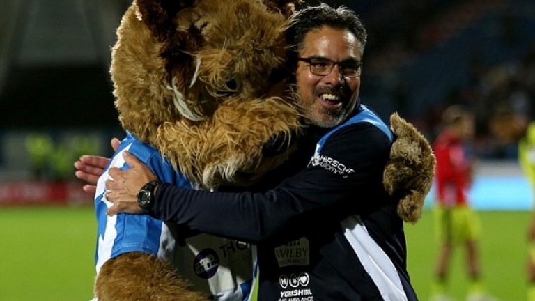 Германецът въвел тренировките в "огледален" на предстоящия мач час, наредил играчите да се преместят на най-много от 15 мили тренировъчната база и започнал веднага работа върху тактиката и "гегенпресинга". Той обаче настоял да се нарича "Стил на териерите".