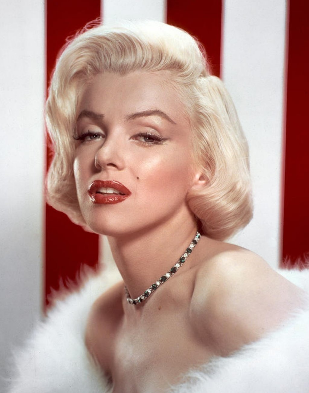 Marilyn_Monroe,_Photoplay_1953