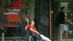С най-високи очаквания към работата и доходите си са живеещите в София