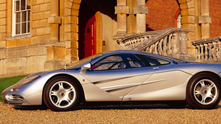 McLaren F1
Невероятното творение на Гордън Мъри показа „приложната аеродинамика”, още един от символите на 90-те години.