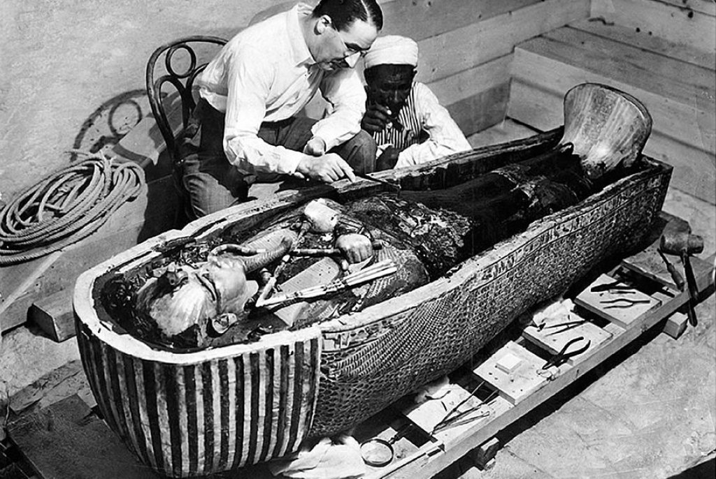 Tuts_Tomb_Opened