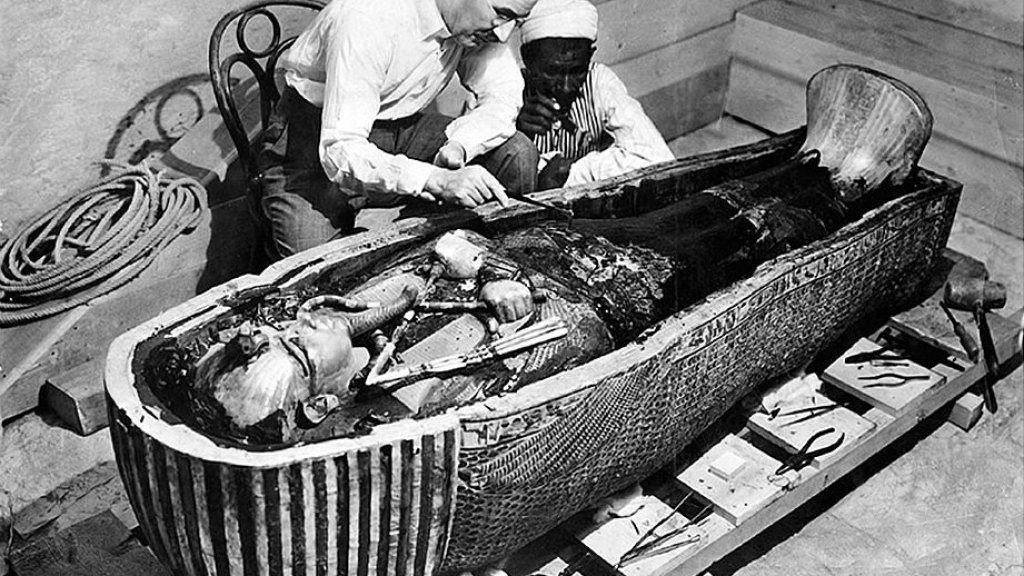 Tuts_Tomb_Opened