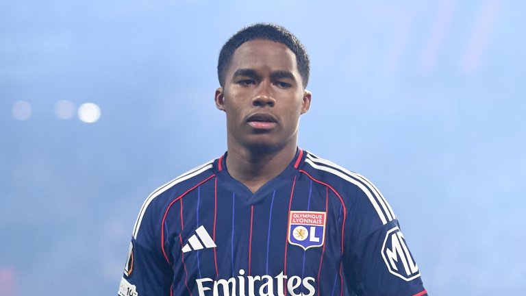 ПСЖ понесе удар в дербито и титлата е под въпрос