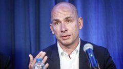 Собственикът на "сините" отказа среща с "Левски на левскарите"