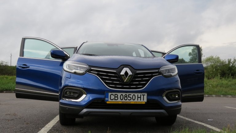 Отличаващият се комфорт на возене, включително по паветата на "Цар Борис III", се забелязва веднага, дори от задната седалка.