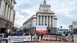 Ще имат ли децата в България двама родители и след раздялата?