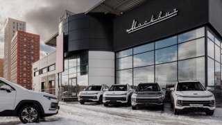 Първите 86 бройки се завръщат към завода в Китай, тъй като софтуерът дава редица грешки