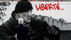 Детингер има и много поддръжници, появи се на графити из страната като символ на протестите и го нарекоха "народният боксьор". Онлайн инициатива събра близо 150 000 евро, за да му окаже помощ при поемането на разходите по делото и присъда.
