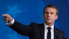 Френският президент изиска от лидерите на общността да приемат Харта на републиканските ценности, или "ще си направим заключенията"