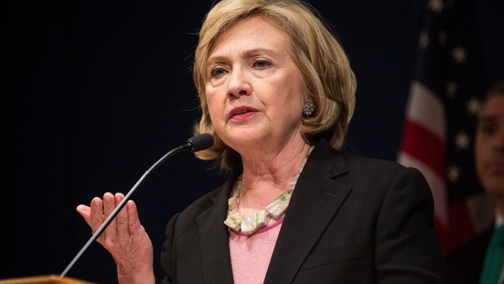 140918-hillary_clinton_cap-1309_2dea965e563cc5e473f41f45e6019a77