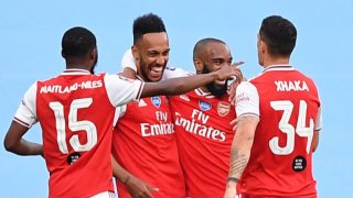 Арсенал ще продаде част от звездите си.