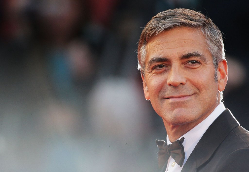 Никога не е пушил
Ако има работа, в която е бил добър, това е било рязането на тютюн. "Бях бърз", казва на Лари Кинг. Самият той обаче никога не е бил фен на цигарите.
"Има осем, девет прачичовци и лели, всички от които починаха между 60 и 70 заради пушене, така че нямам голям интерес към пушенето", отбелязва актьорът в същото интервю.