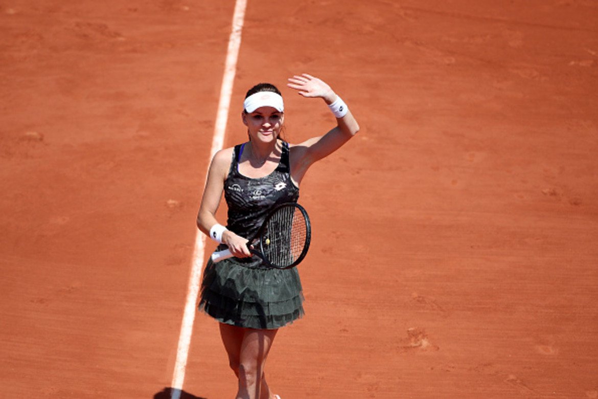 Агнешка Радванска, тенис
Полякинята обяви отказването си на само 29-годишна възраст. Наричана Професор Радванска заради умния си начин на игра, бившата №2 в света спечели 20 титли от турнири на WTA по време на 13-годишната си кариера. Отказа се без титла от Големия шлем, като най-доброто й постижение на турнирите от Голямата четворка е финал на Уимбълдън през 2012 година, когато спечели първия сет с 6:1, но допусна обрат след 5:7 2:6 срещу Серина Уилямс.
