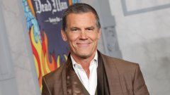 Джош Бролин не бяга от миналото си