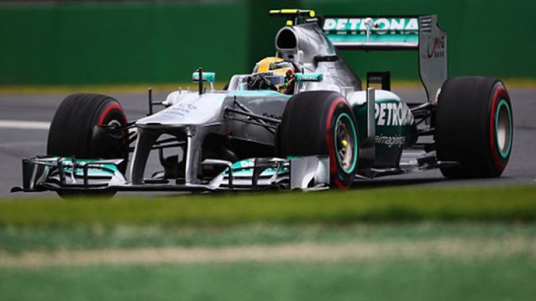 Mercedes също изостана заради промените в гумите