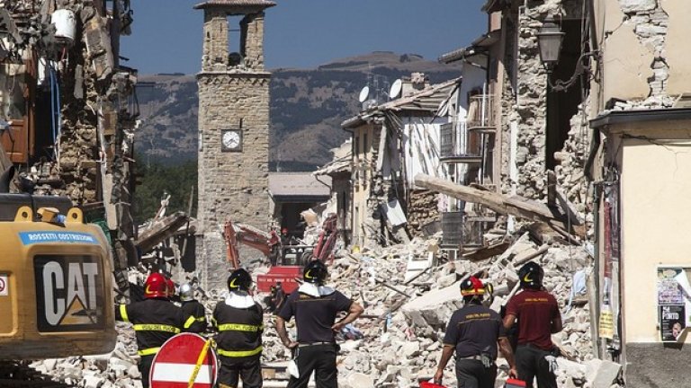 Оказва се, че косвената вина за големия брой загинали при земетресението в Италия все пак е на мафията... И на нейната мнима строителна дейност