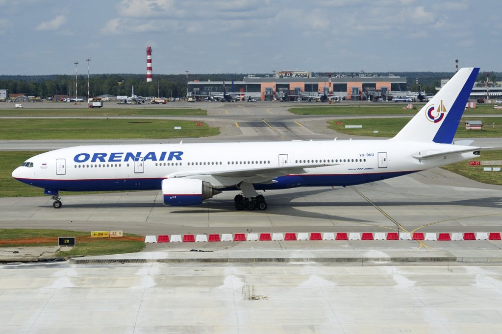 Boeing_777-2Q8-ER,_Orenair_AN2158455
