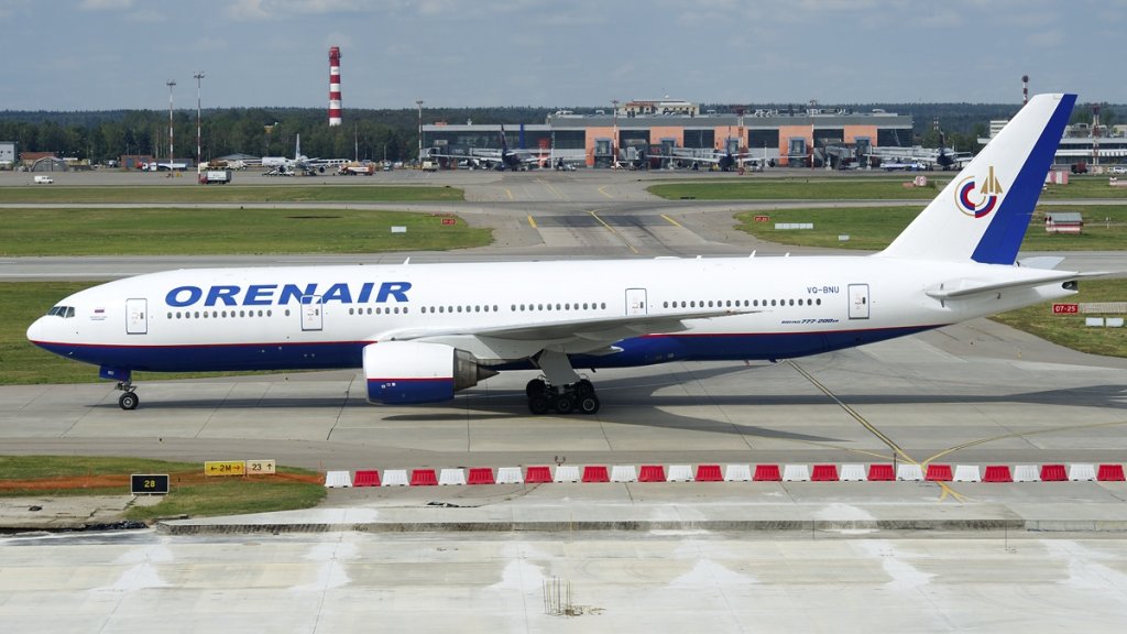 Boeing_777-2Q8-ER,_Orenair_AN2158455