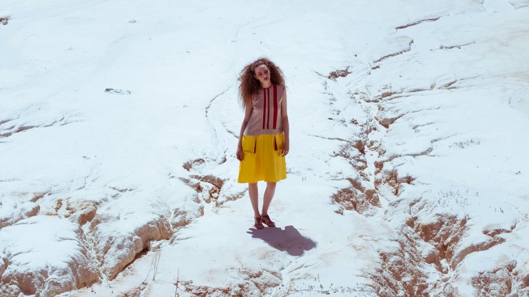 Изложбата Shapes of Sand - морски полъх в градска среда