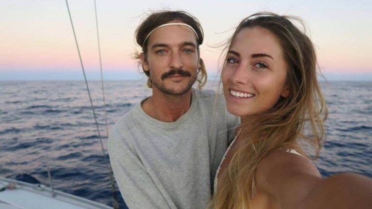 Момче среща момиче, другото е история...