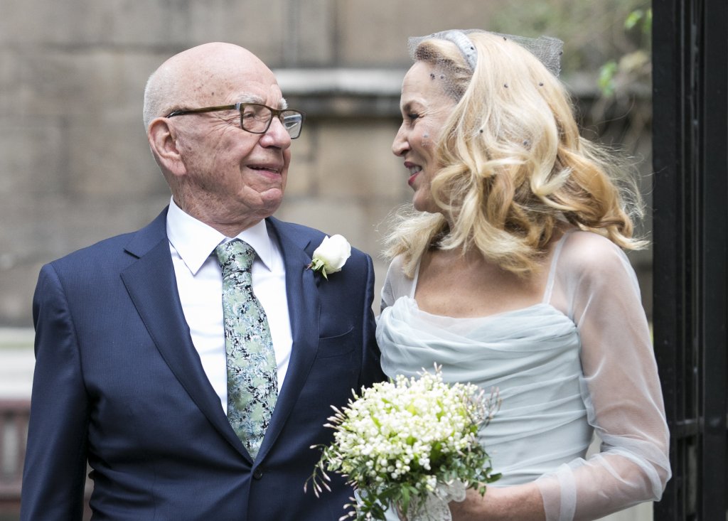 Jerry Hall Marries Media Mogul Rupert At St Brides Church