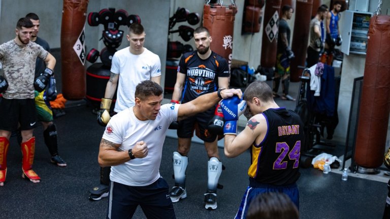 Пътят към световния връх: Алберт Краус и Анди Зауер тренират бъдещите шампиони