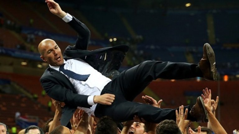 Зинедин Зидан стана първият човек в историята на Шампионската лига, спечелил трофея като футболист, помощник-треньор и треньор