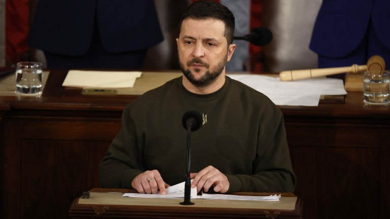 Това е неговото първо посещение в Германия след руската инвазия в Украйна.