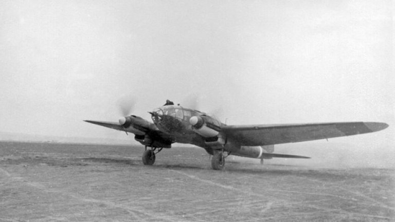 He 111, който по време и непосредствено след Втората световна война е използван за правителствени превози. Снимка: Архив на списание АЕРО