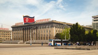 Първите руски туристи в КНДР споделят...