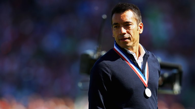 Спряха да приемат залози, че бивш играч на Арсенал ще замени Джерард