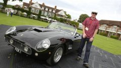 Новата звезда на Top Gear Крис Еванс обича спортните коли, особено с марката Ferrari