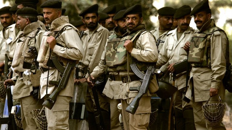 Връщането на индийския пилот не успокои напрежението между двете държави