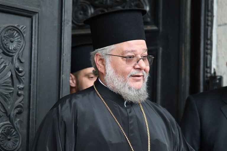 Дядо Киприан Старозагорски е един от четиримата действащи владици, които нямат право да се бъдат номинирани за патриаршеския престол, тъй като той все още не е навършил 50 години