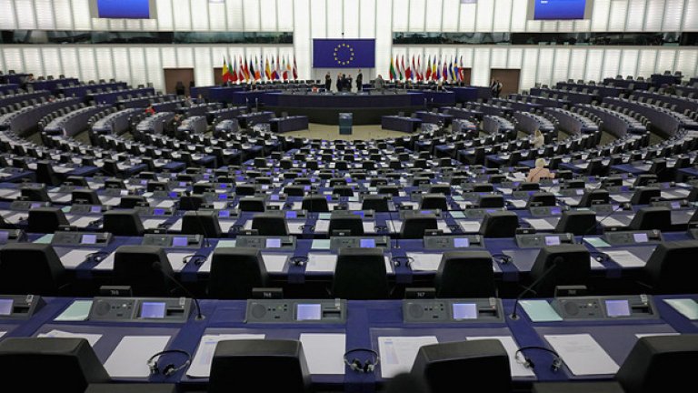 Причината за резолюцията с пожелателен характер, гласувана от Европейския парламент, са "непропорционалните" репресии в Турция след опита за преврат