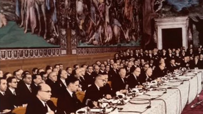 В навечерието на отбелязването на 60-тата годишнина от подписването на Договора в Рим, с който се полагат основите на Европейския съюз, си струва да зададем доста скандален въпрос за един от бащите на Европа - руският емигрант Александър Кожев