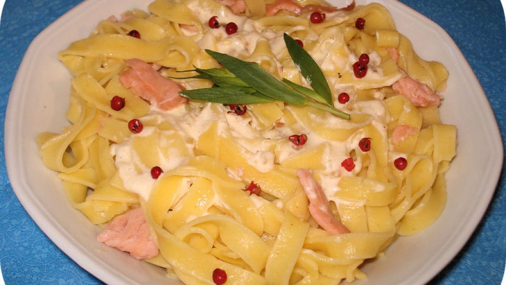 Tagliatelles_au_Saumon_fume_t.800