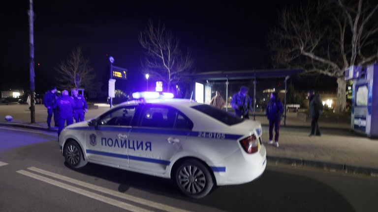 Жена наръга четирима души в центъра на София