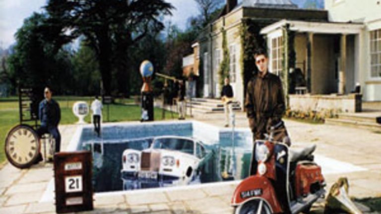 Oasis - Be Here Now 
Възходът на Oasis в средата на 90-те е едновременно главоломен и доста хаотичен. След американското турне през 1997 г. обаче може би щеше да е по-добре за бандата да си даде кратка почивка. Вместо това те сътворяват силно критикувания "Be Here Now".
В свое интервю от 2011 г. Ноел Галахър казва, че не е трябвало въобще да правят този албум. Той признава, че точно тогава не е имал вдъхновение и желание да прави музика и дори не знае защо се е захванал с песните от "Be Here Now".