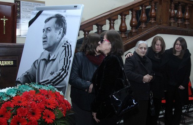 България се сбогува с великия Иван Абаджиев