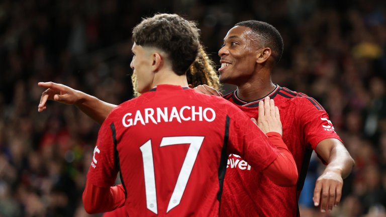 Юнайтед вдигна глава с класика на "Олд Трафорд"