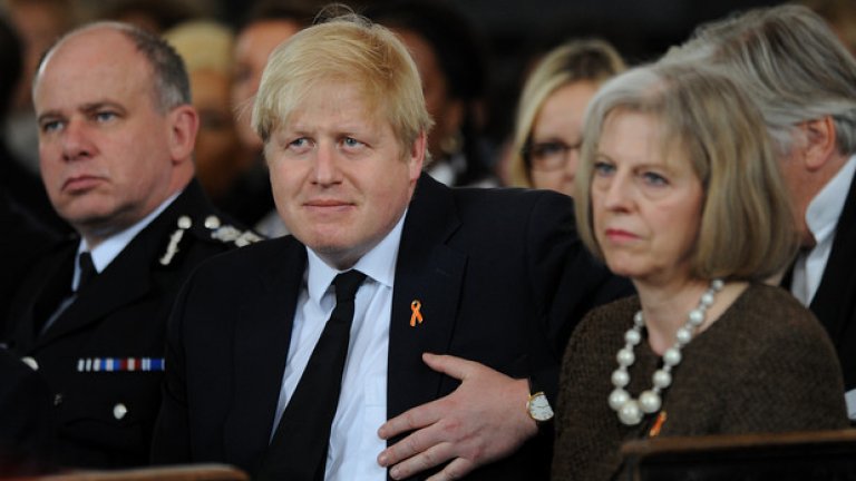 Борис Джонсън и Тереза Мей са двамата фаворити за премиерския пост 